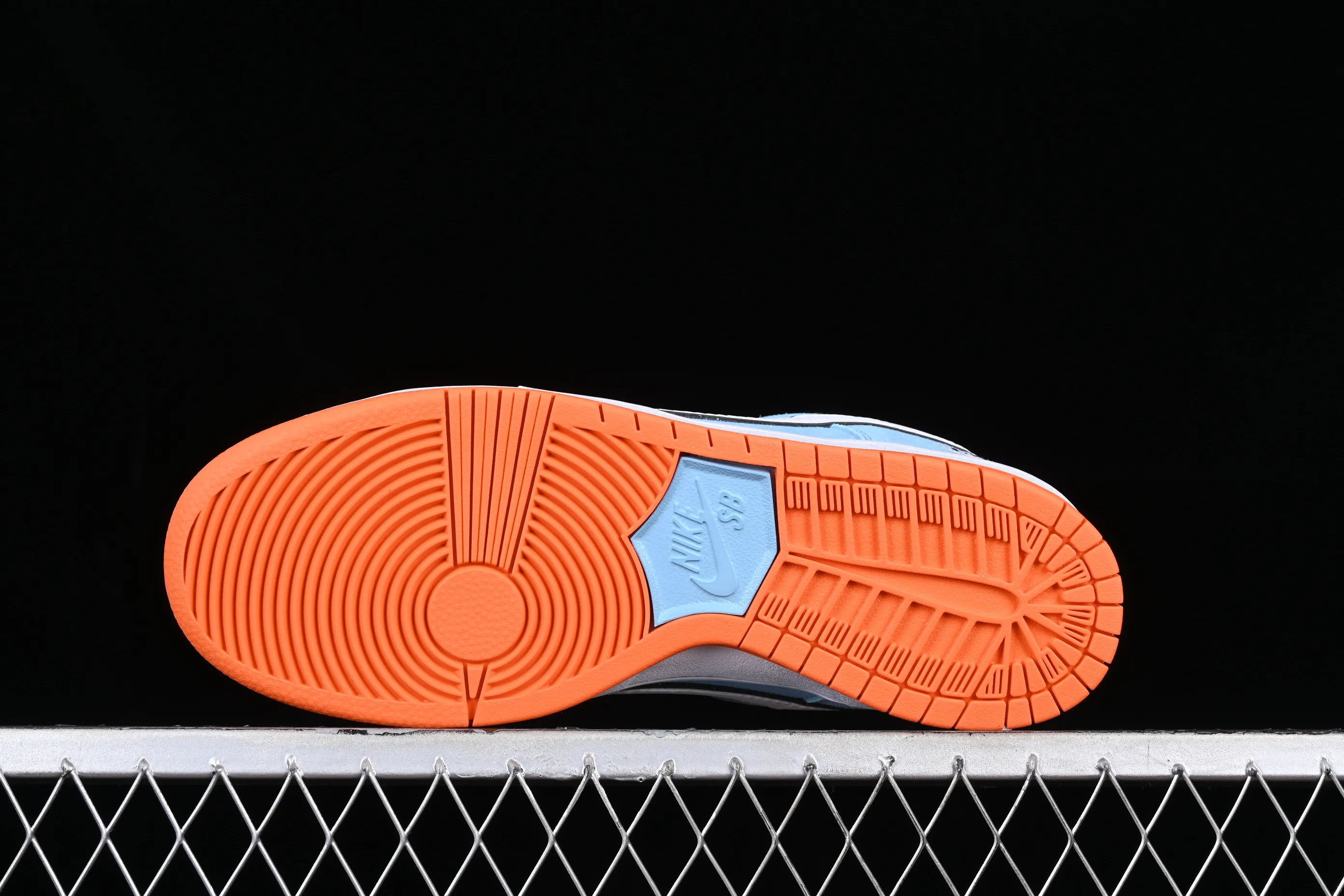 All categories Nk SB Dunk series Nk SB Dunk Low low-top sneakers WE CLUB 58 x Nk SB Dunk Low Pro "Club 58 Gulf" Dunk series low-top casual sports skateboard shoes BQ6817-401